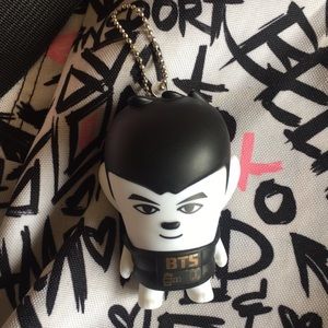 BTS V keychain